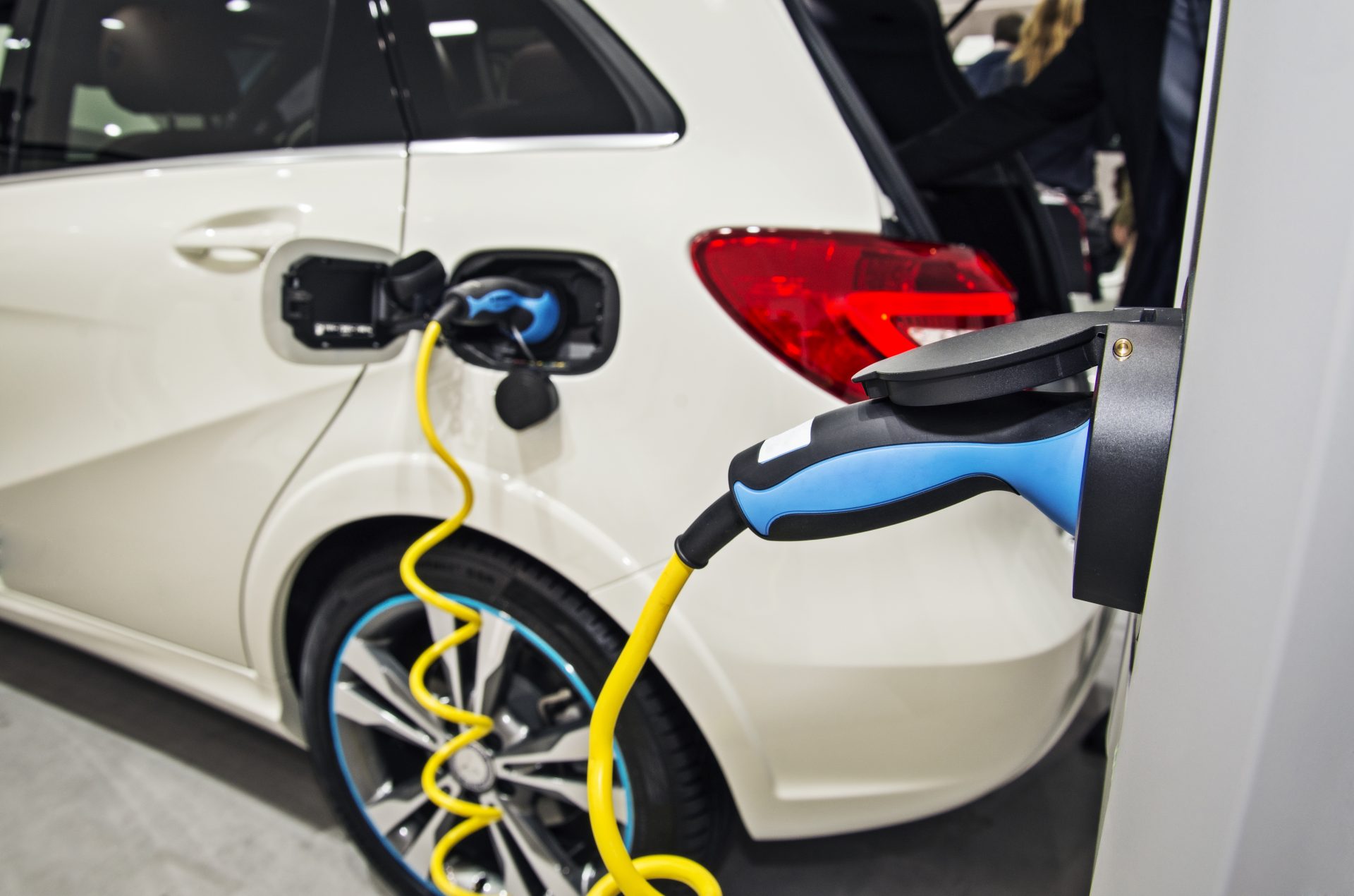 Government set to halt OLEV Grant scheme for electric vehicle home chargers