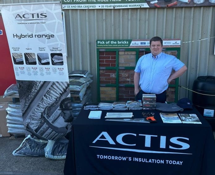 Former builders' merchant Rob Bralee has joined the expanding Actis team as East of England specification manager