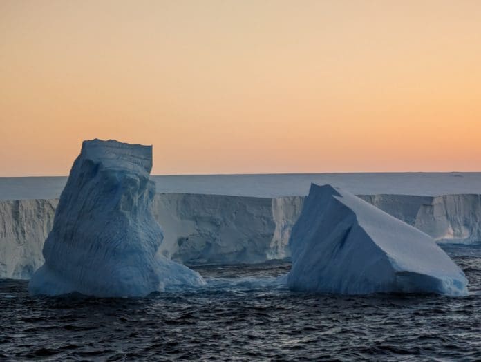 The world's largest iceberg, A23a, in the Scotia Sea between Antarctica and South Georgia