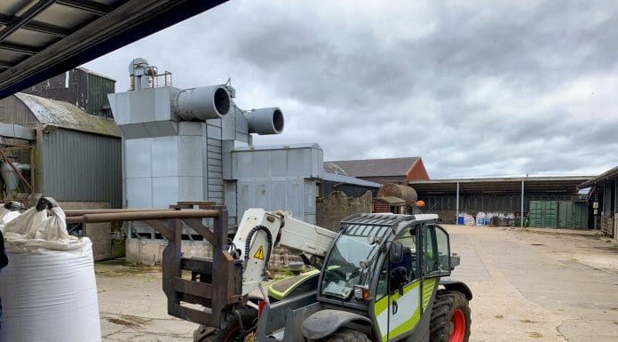 The AI safety cameras are equipped to telehandlers similar to the one pictured